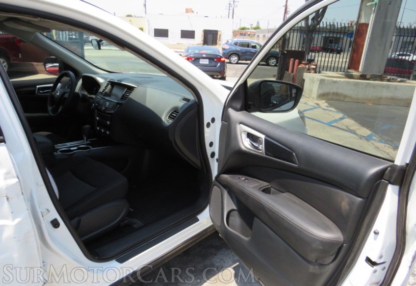 2020 Nissan Pathfinder - Image 21