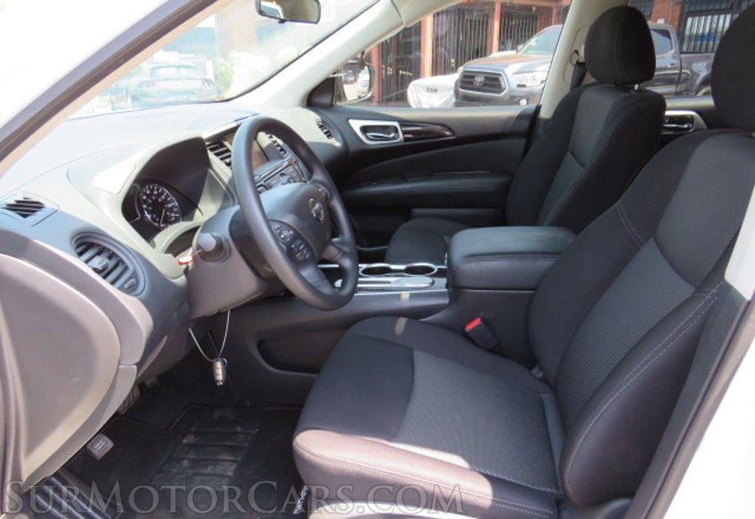 2020 Nissan Pathfinder - Image 26