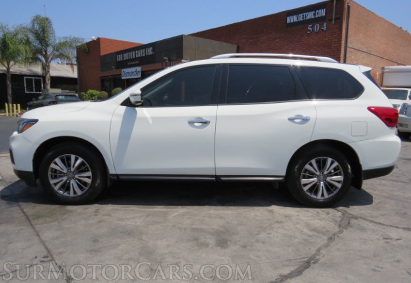 2020 Nissan Pathfinder - Image 11