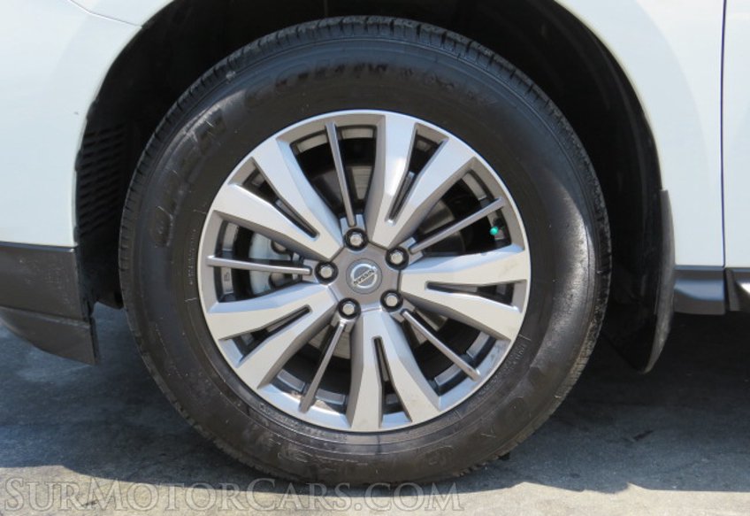 2020 Nissan Pathfinder - Image 17
