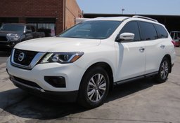 2020 Nissan Pathfinder - Image 3