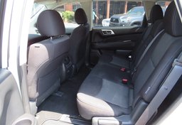 2020 Nissan Pathfinder - Image 28