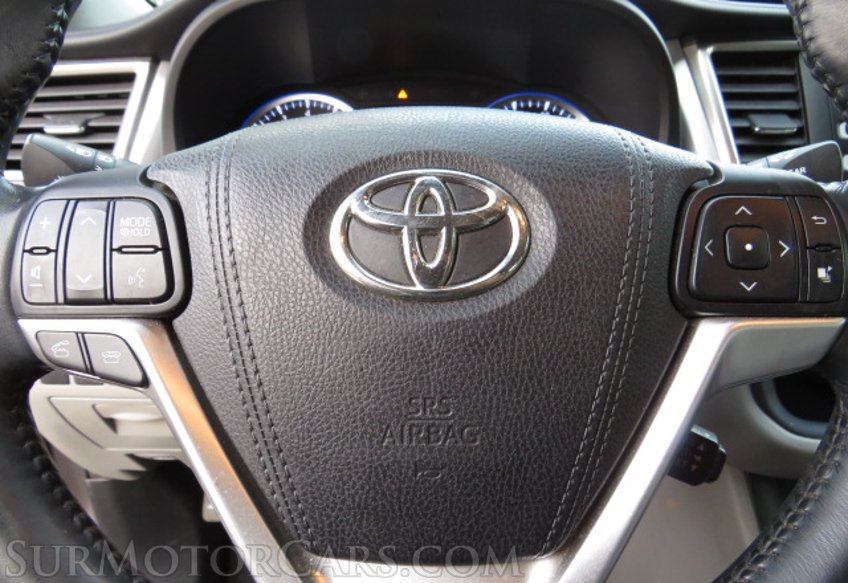 2016 Toyota Highlander - Image 35