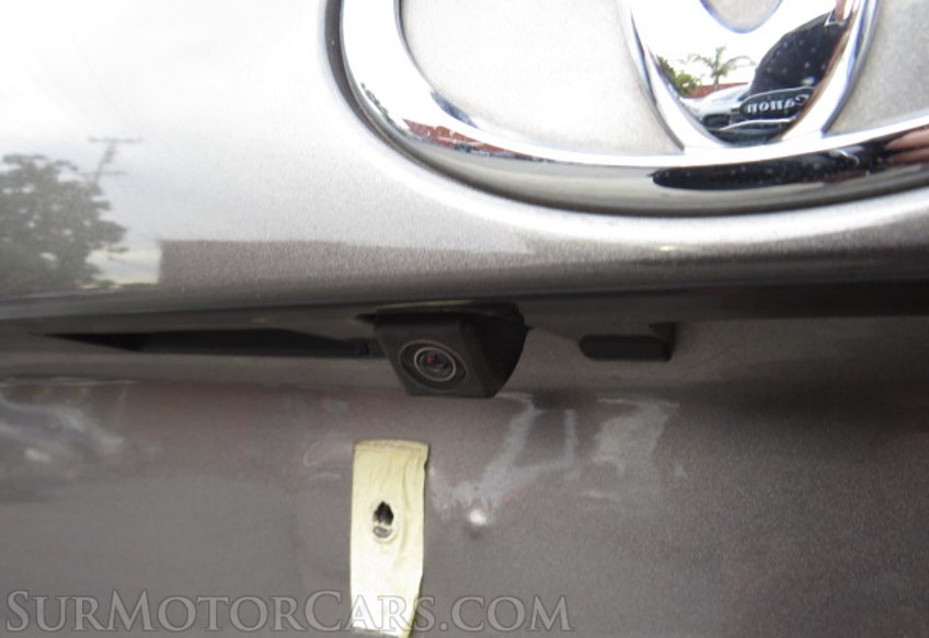 2016 Toyota Highlander - Image 19