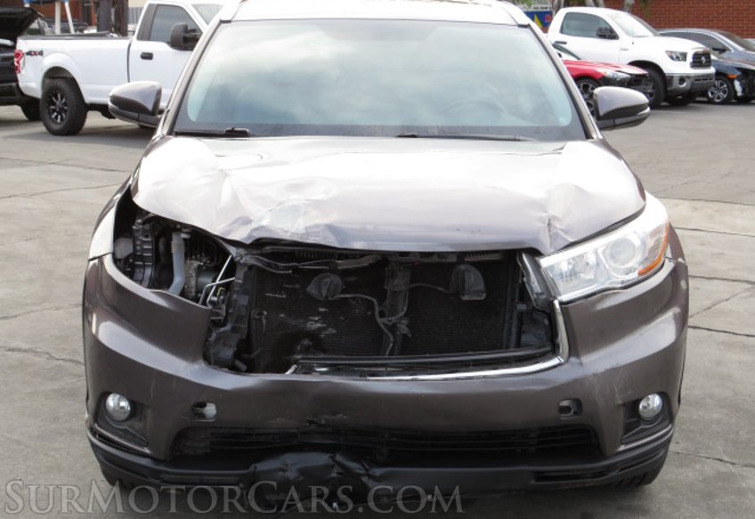 2016 Toyota Highlander - Image 11