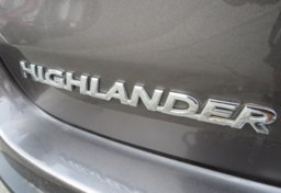 2016 Toyota Highlander - Image 17