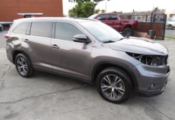 2016 Toyota Highlander - Image 4