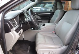 2016 Toyota Highlander - Image 22