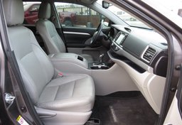 2016 Toyota Highlander - Image 20