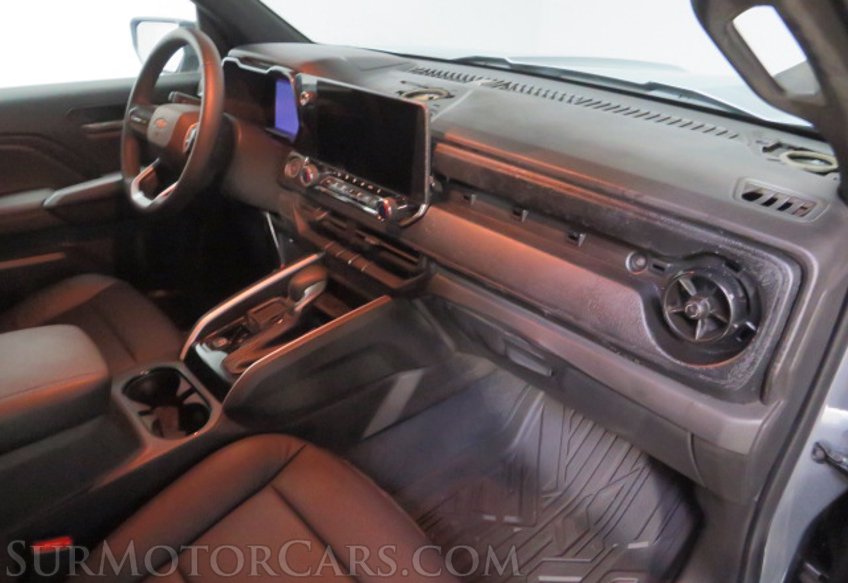 2023 Chevrolet Colorado - Image 29