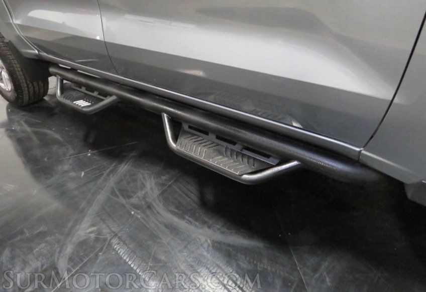 2023 Chevrolet Colorado - Image 16