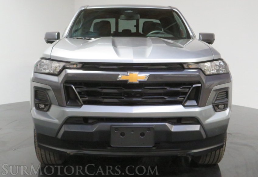 2023 Chevrolet Colorado - Image 11