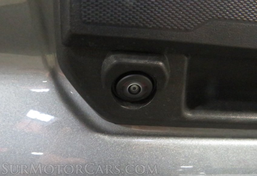 2023 Chevrolet Colorado - Image 21