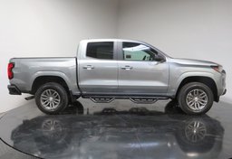 2023 Chevrolet Colorado - Image 5