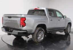 2023 Chevrolet Colorado - Image 10