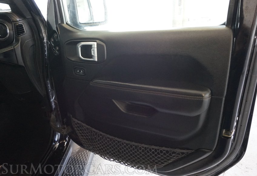 2020 Jeep Gladiator - Image 59