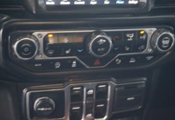 2020 Jeep Gladiator - Image 49