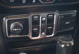 2020 Jeep Gladiator - Image 50