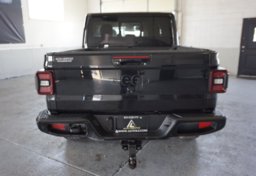 2020 Jeep Gladiator - Image 12