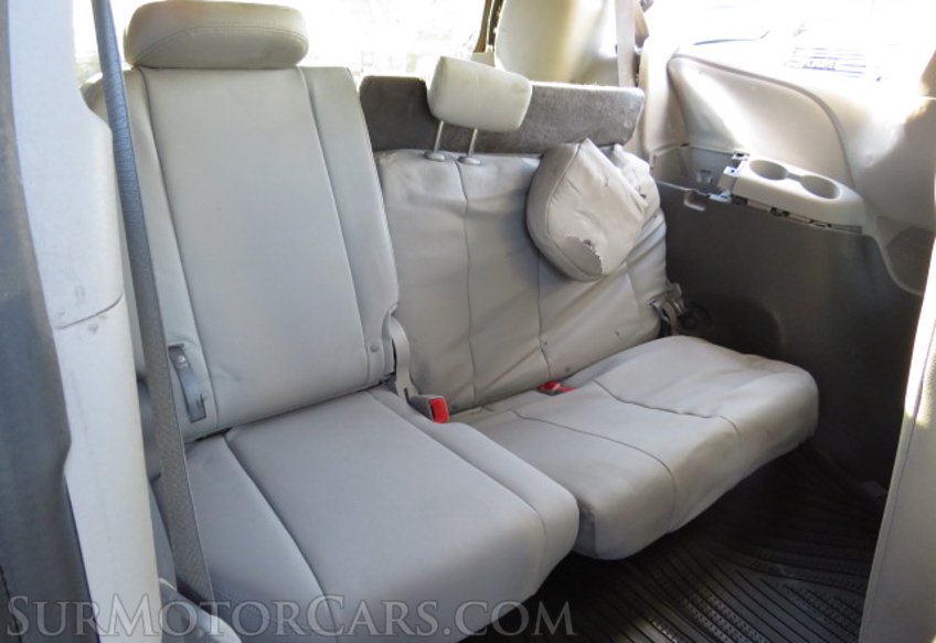 2020 Toyota Sienna - Image 11