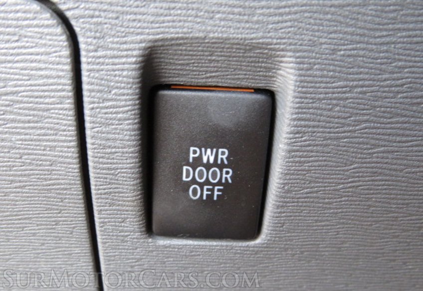 2020 Toyota Sienna - Image 29