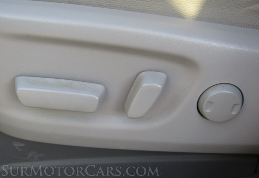 2020 Toyota Sienna - Image 28