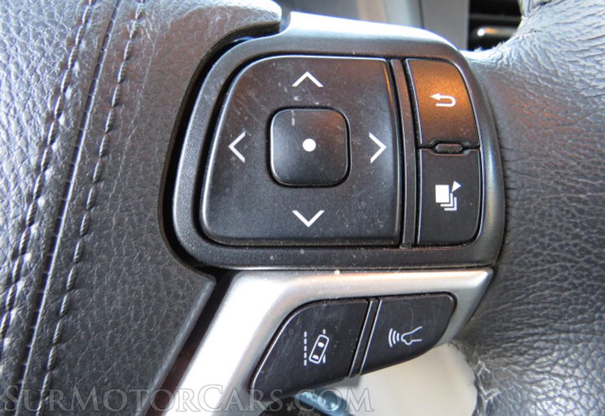 2020 Toyota Sienna - Image 35