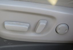 2020 Toyota Sienna - Image 28