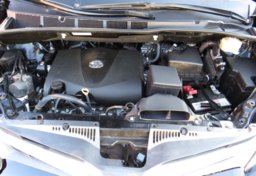 2020 Toyota Sienna - Image 56