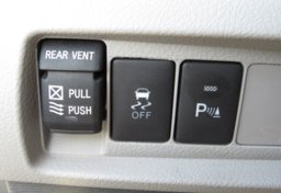 2020 Toyota Sienna - Image 30