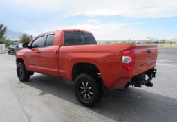 2017 Toyota Tundra 4WD - Image 5