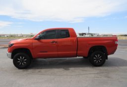 2017 Toyota Tundra 4WD - Image 10