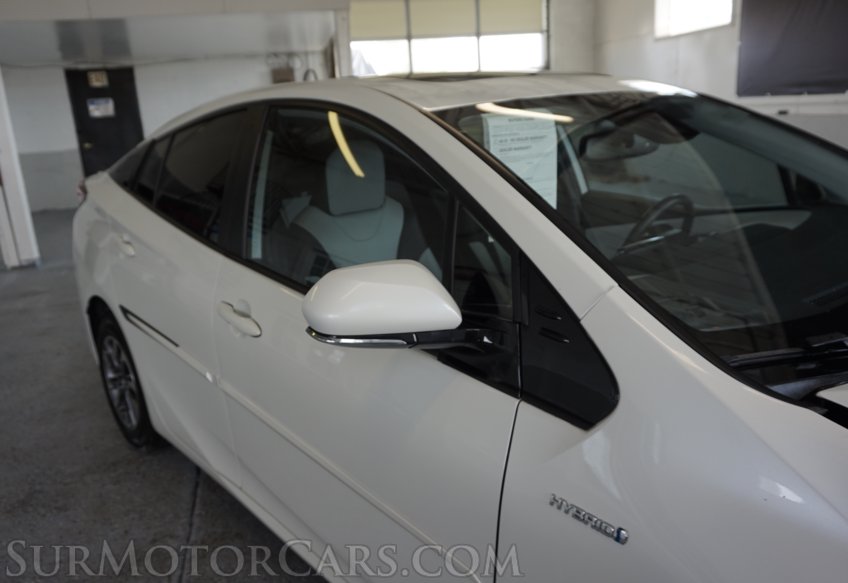 2019 Toyota Prius - Image 19