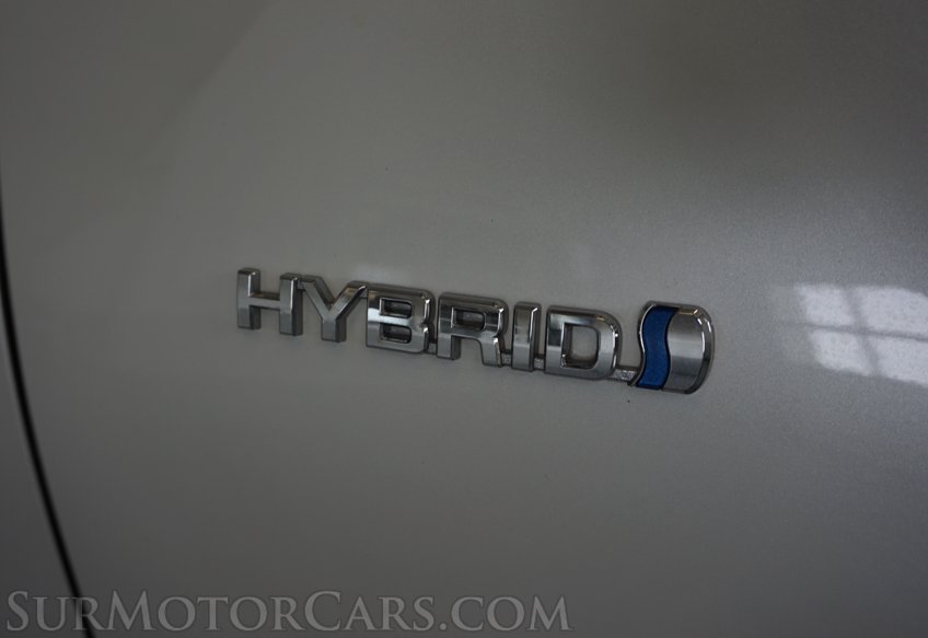 2019 Toyota Prius - Image 21