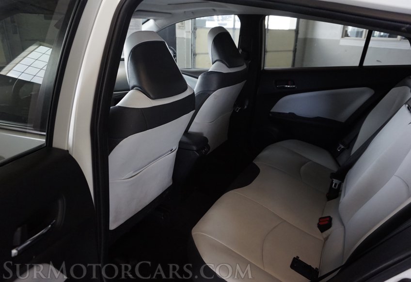 2019 Toyota Prius - Image 34