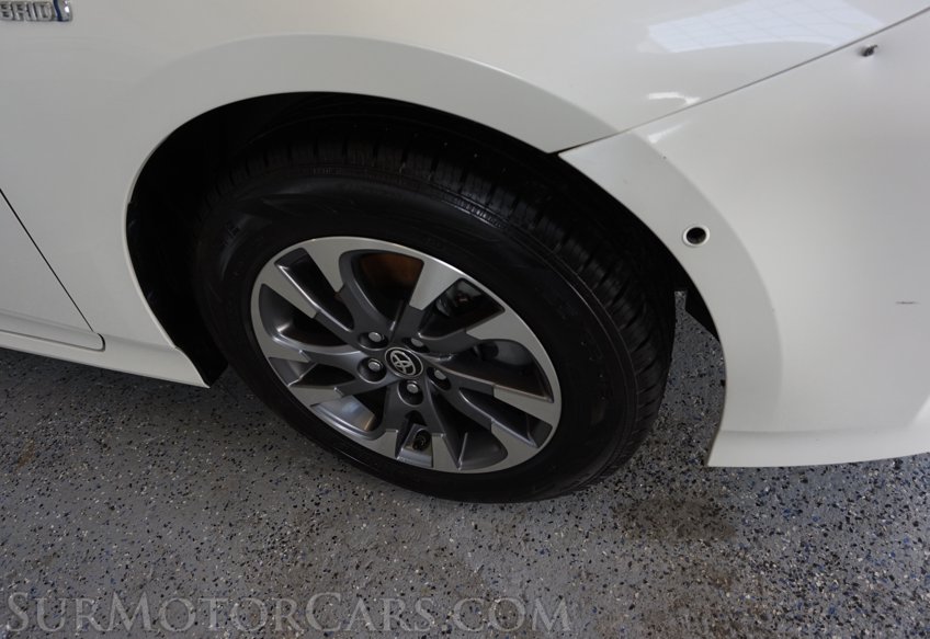 2019 Toyota Prius - Image 56