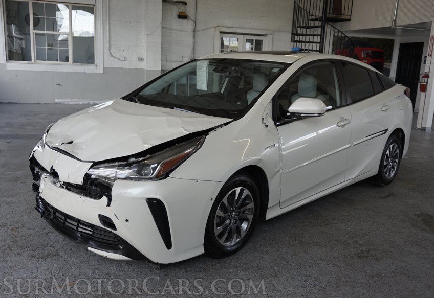 2019 Toyota Prius - Image 2