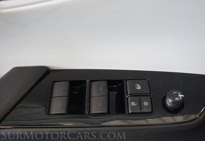 2019 Toyota Prius - Image 51