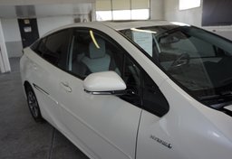 2019 Toyota Prius - Image 19