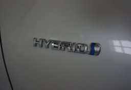 2019 Toyota Prius - Image 21