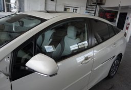 2019 Toyota Prius - Image 13