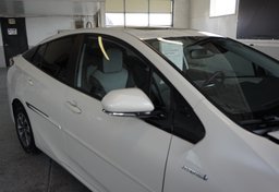 2019 Toyota Prius - Image 12