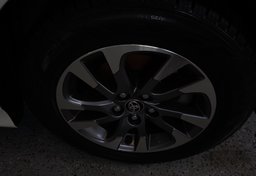 2019 Toyota Prius - Image 54