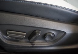 2019 Toyota Prius - Image 48