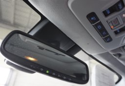 2019 Toyota Prius - Image 46