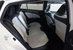 2019 Toyota Prius - Image 33