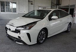 2019 Toyota Prius - Image 4