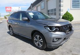 2018 Nissan Pathfinder - Image 2