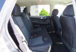 2018 Nissan Pathfinder - Image 27