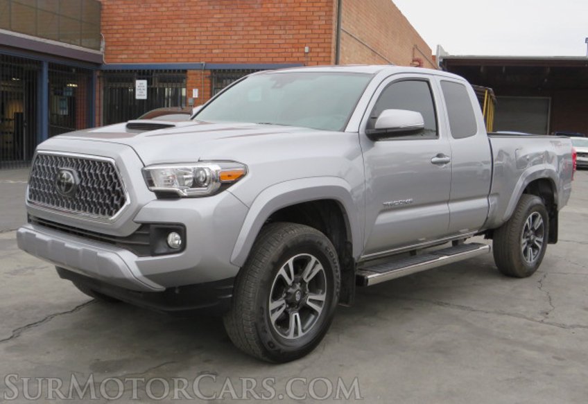 2018 Toyota Tacoma - Image 3